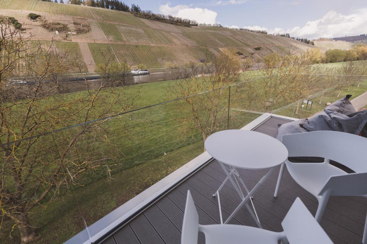 Steillage - Design Moselsuiten Mit Panoramablick Und Spa Brauneberg Buitenkant foto