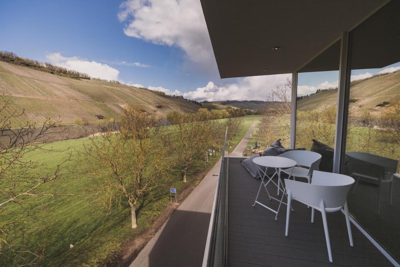 Steillage - Design Moselsuiten Mit Panoramablick Und Spa Brauneberg Buitenkant foto